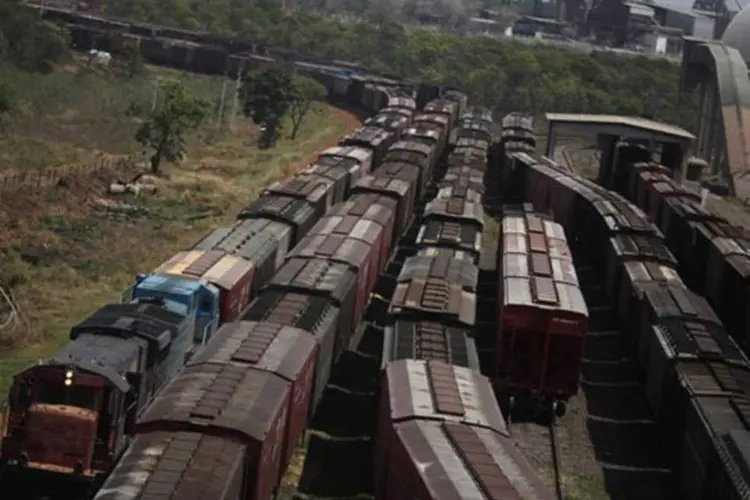 Vagões de trem: veículo de carga que descarrilou possui 24 vagões e cada um deles transportava cerca de 80 toneladas de soja (Nacho Doce/Reuters)
