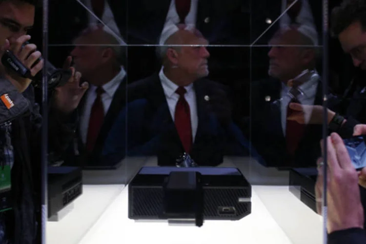
	Mesmo que as produtoras ignorem as taxas para games usados, os produtos s&oacute; poder&atilde;o ser trocados entre pessoas que est&atilde;o na lista de amigos do Xbox One por pelo menos um m&ecirc;s
 (Nick Adams/Reuters)