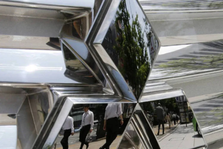 
	Logo da Mitsubishi: o cargo de Aikawa, de 62 anos, ser&aacute; ocupado temporariamente pelo executivo-chefe, Osamu Masuko, de acordo com a publica&ccedil;&atilde;o
 (Toru Hanai/Reuters)