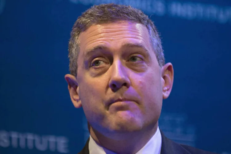 O presidente do Federal Reserve de St. Louis, James Bullard, dicursa durante conferência econômica em Nova York (Keith Bedford/Reuters)