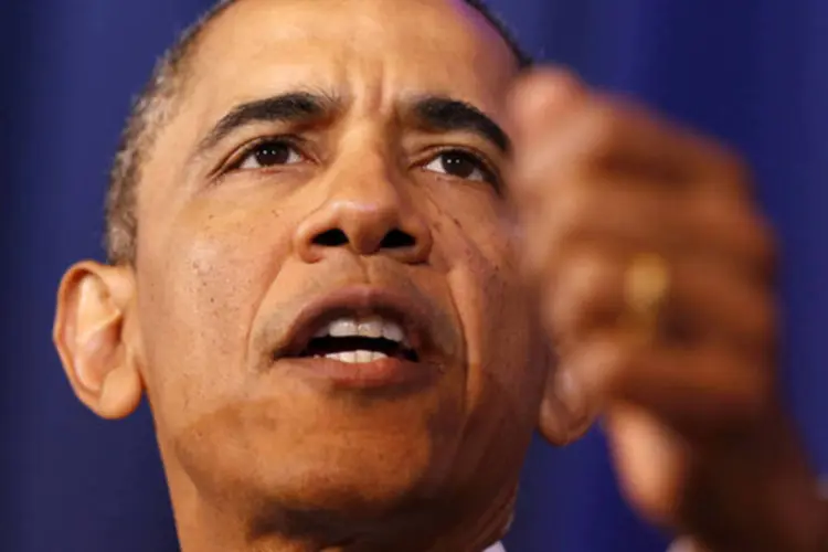 
	Presidente dos EUA, Barack Obama, gesticula durante discurso sobre pol&iacute;tica antiterrorista de seu governo, na Universidade de Defesa Nacional, em Fort McNair, Washington
 (Larry Downing/Reuters)