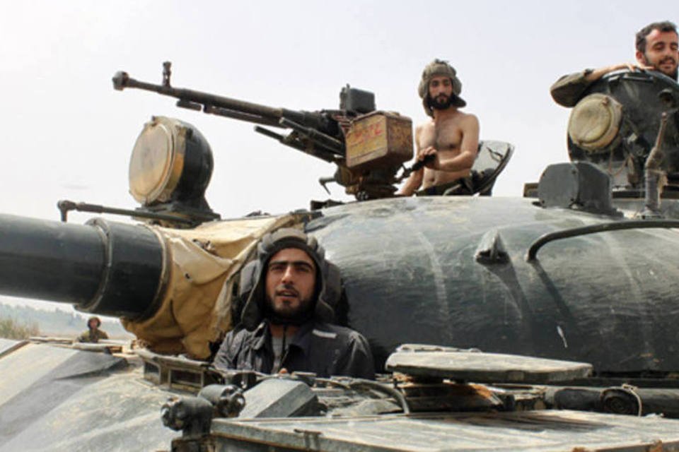 Oposição rejeita negociação enquanto Hezbollah apoiar Assad