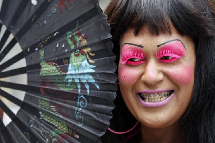 Travestis e transexuais: "Muitas transexuais deixam de procurar unidades de emergência para evitar o constrangimento de serem chamadas por um nome masculino" (Paulo Whitaker/Reuters/Reuters)