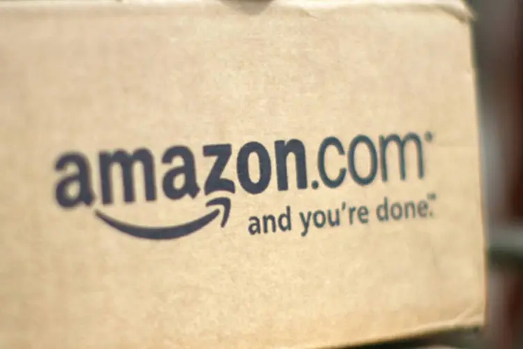 
	Embalagens da Amazon.com: a a&ccedil;&atilde;o caiu quase 10%
 (Rick Wilking/Reuters)