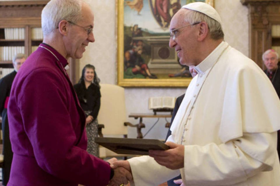 Papa Francisco e novo líder anglicano se reúnem