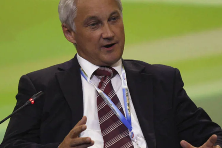 Ministro de Desenvolvimento Econômico da Rússia, Andrey Belousov, discursa durante o Fórum Econômico Internacional de São Petersburgo (Alexander Demianchuk/Reuters)