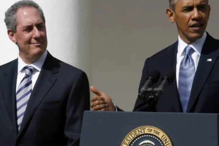 Barack Obama e Michael Froman: representante dos EUA salientou os benefícios econômicos que acordo acarretaria para todo o sistema comercial global (Larry Downing/Reuters)