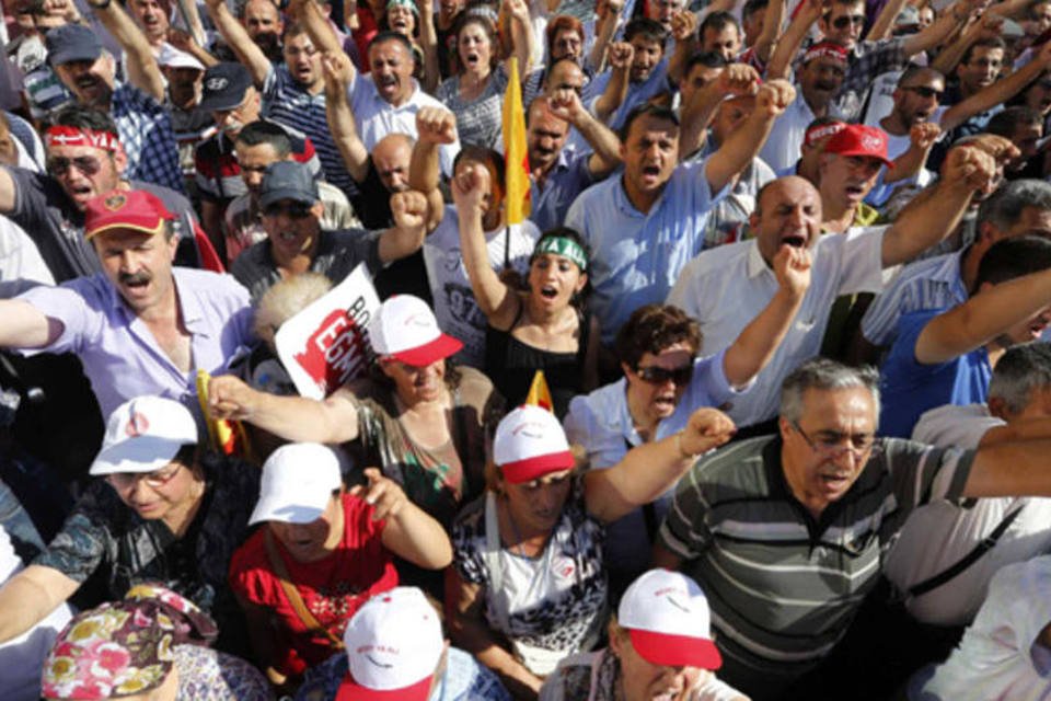 Obama e Erdogan discutem protestos turcos e Síria