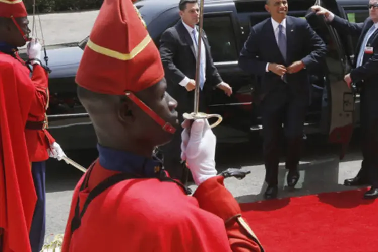 Presidente dos Estados Unidos, Barack Obama, chega a Suprema Corte de Senegal para encontrar com os líderes regionais do judiciário, em Dacar (Jason Reed/Reuters)