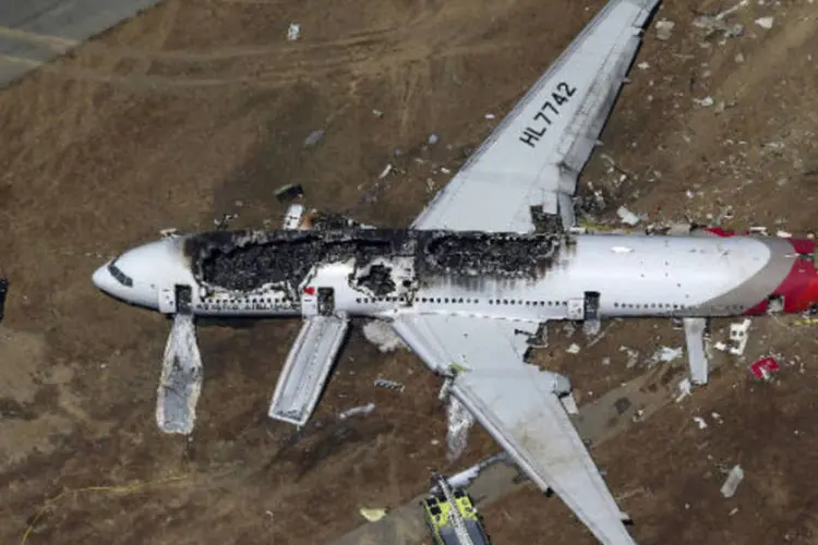 
	Avi&atilde;o da Asiana Airlines ap&oacute;s acidente
 (Jed Jacobsohn / Reuters)