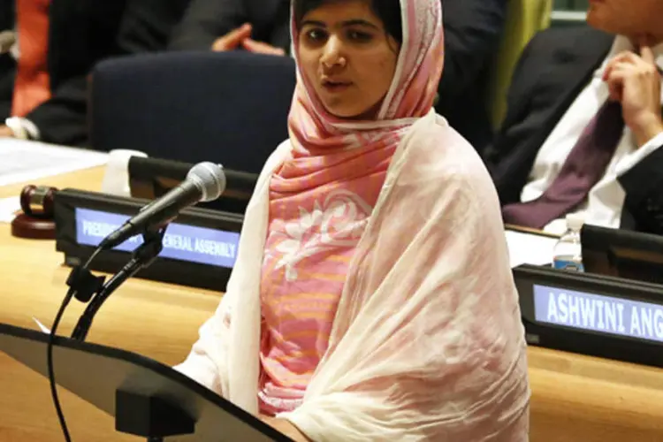 A jovem paquistanesa Malala Yousafzai faz discurso na sede da Organização das Nações Unidas (ONU), em Nova York, Estados Unidos, na semana passada (Brendan McDermid/Reuters)