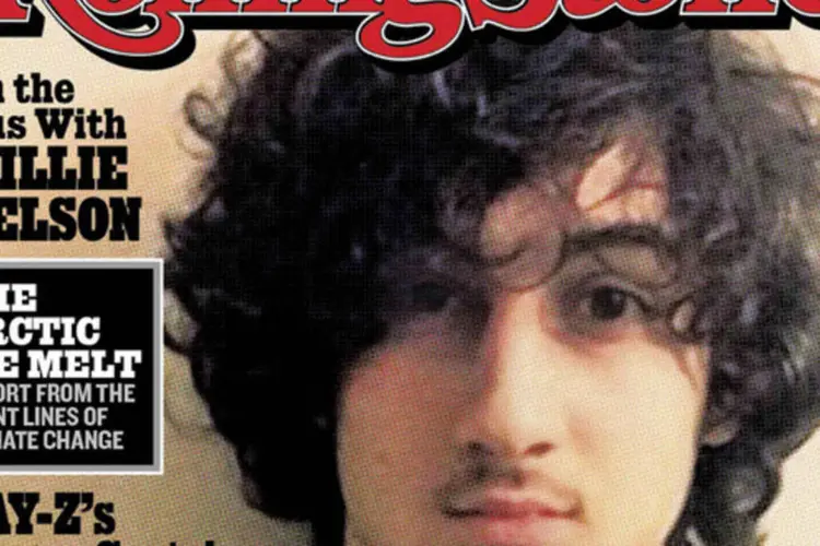 Acusado de atentado em Boston, Dzhokhar Tsarnaev estampa a capa de agosto da revista Rolling Stone (Rolling Stone Magazine/Divulgação via Reuters)