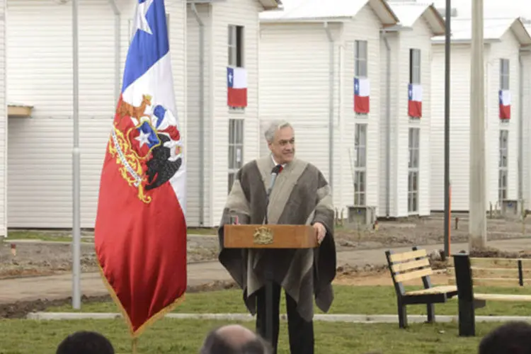 Presidente do Chile, Sebastián Piñera, discursa durante inauguração de um conjunto habitacional em Rancagua (Alex Ibanez/Chilean Presidency/Divulgação via Reuters)