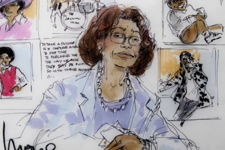 Esboço desenhado do tribunal mostrando o testemunho de Katherine Jackson, mãe de Michael Jackson, durante um julgamento contra a AEG Live, em Los Angeles (Mona Edwards/Reuters)