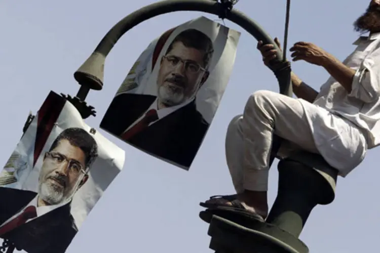 
	Membro da Irmandade Mu&ccedil;ulmana: desde que Sisi dep&ocirc;s Mursi, suas declara&ccedil;&otilde;es mostraram que ele estava estudando a pol&iacute;tica eg&iacute;pcia mais de perto do que qualquer um, al&eacute;m desuspeitas com rela&ccedil;&atilde;o &agrave; Irmandade
 (Amr Abdallah Dalsh/Reuters)