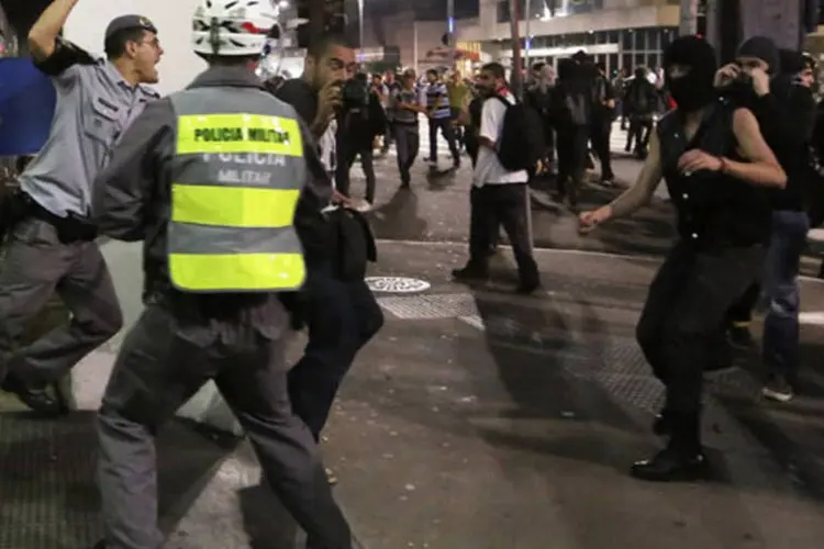 
	Pol&iacute;cia militar de SP: segundo capit&atilde;o, haver&aacute; mais policiais nas ruas durante a Copa
 (Nacho Doce/Reuters)