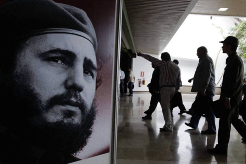 Cuba celebra com festejos 56º aniversário da revolução