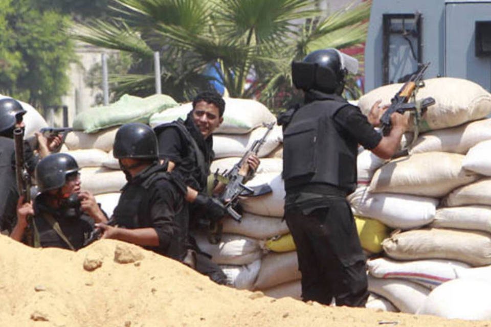 Egito tem 278 mortos em repressão a protestos
