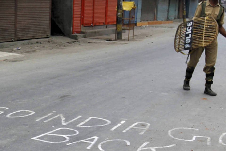 Paquistão alega que Índia matou 2 soldados na Caxemira