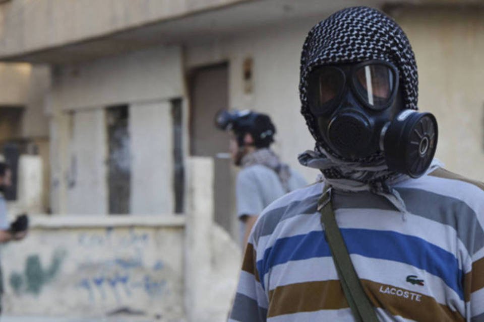 Oposição acusa regime sírio de ataque com armas químicas