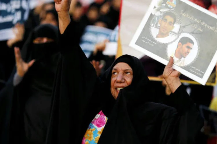 
	Oposi&ccedil;&atilde;o: o argumento &eacute; que o Al Wefaq &quot;n&atilde;o respeita a lei nem as bases de conviv&ecirc;ncia, fomenta atmosfera adequada para terrorismo e viol&ecirc;ncia&quot;
 (REUTERS/Hamad I Mohammed)