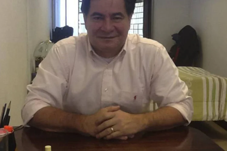 
	Roger Pinto: boliviano chegou nesse domingo ao pa&iacute;s por Corumb&aacute;, onde se encontrou com o presidente da Comiss&atilde;o de Rela&ccedil;&otilde;es Exteriores do Senado, Ricardo Ferra&ccedil;o
 (Dennis Pinto/Divulgação)
