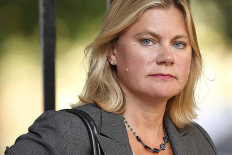 Ministra responsável pela ajuda externa, Justine Greening: ministra afirmou esperar que as três doenças fatais sejam derrotadas (Suzanne Plunkett/Reuters)