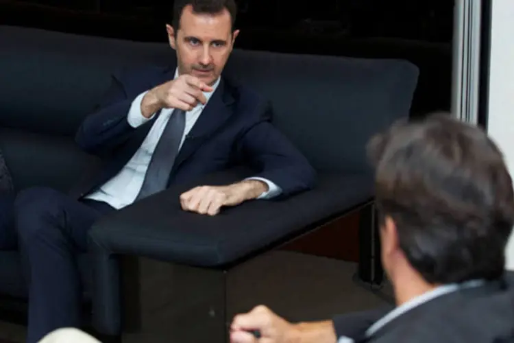 Presidente da Síria, Bashar al-Assad, durante entrevista com o jornal francês Le Figaro em Damasco, na Síria (SANA/Divulgação via Reuters)
