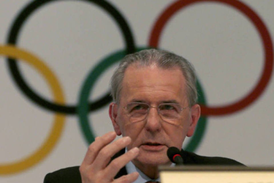 Presidente do COI diz que Rio 'deve acelerar' as obras