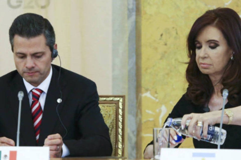 Cristina Kirchner propõe missão humanitária à Síria