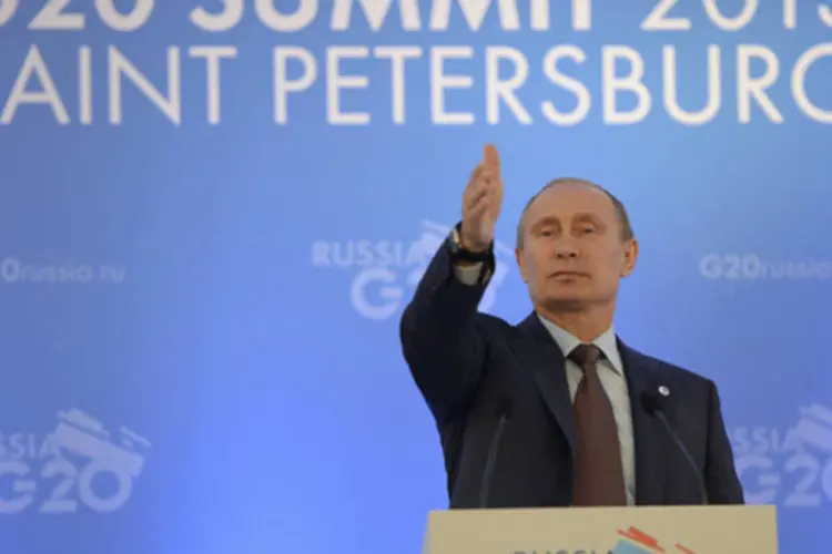 Presidente russo, Vladimir Putin, responde a perguntas durante coletiva de imprensa na cúpula do G20, em São Petersburgo (Alexey Maishev/RIA Novosti/Reuters)