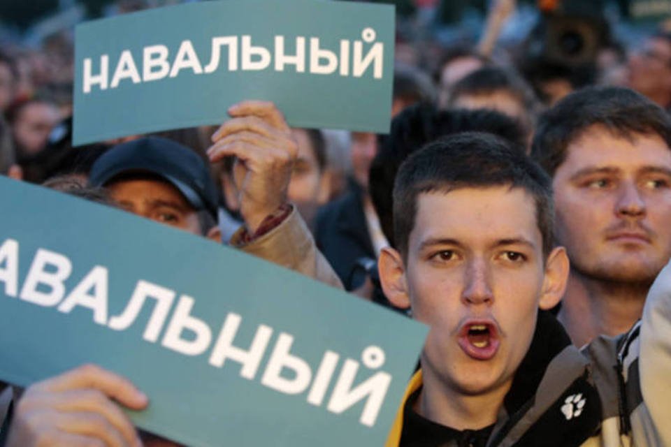 Milhares protestam em Moscou contra suposta fraude eleitoral