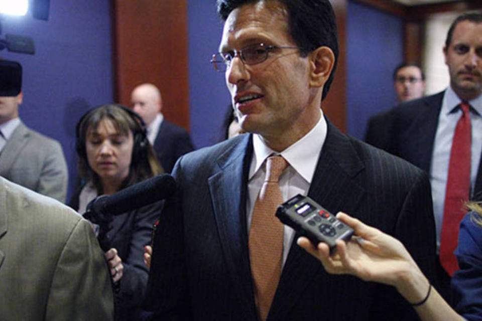 Republicanos votam medida que tira recursos da saúde