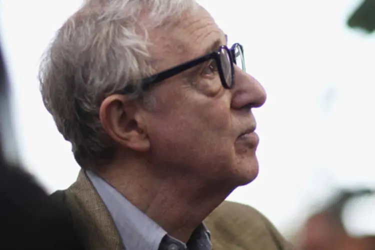 Diretor Woody Allen é entrevistado na estreia do filme "Para Roma, Com Amor" na abertura do Festival de Los Angeles (Mario Anzuoni/Retuers)
