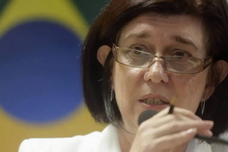 
	Magda Chambriard: comiss&atilde;o informa que adiamento foi realizado a pedido dela
 (Ricardo Moraes/Reuters)