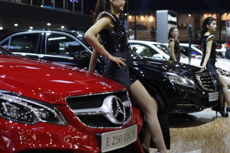 
	Mercedes: companhia ser&aacute; a primeira montadora de luxo estrangeira a abrir um museu na China
 (Beawiharta/Reuters)