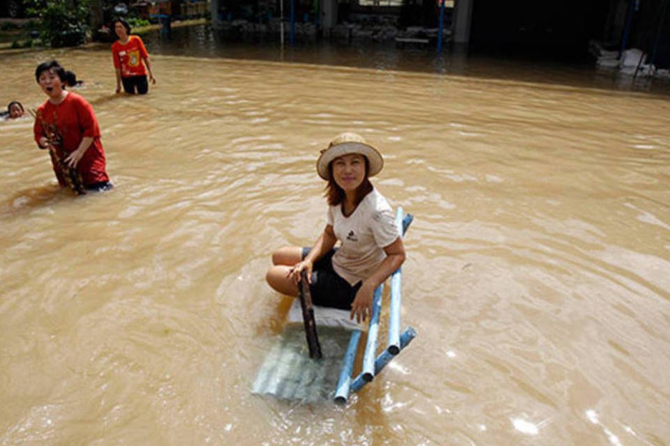 Inundações no sudeste da Ásia deixam cerca de 60 mortos