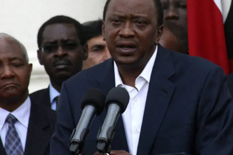 
	Presidente do Qu&ecirc;nia, Uhuru Kenyatta: &quot;o presidente do Sud&atilde;o do Sul, Salva Kiir, libertou e deixou sob minha cust&oacute;dia sete de onze detidos&quot;, disse
 (Stringer/Reuters)