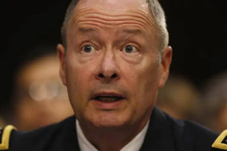 
	Diretor da NSA, general Keith Alexander, fala sobre o programa de espionagem em uma comiss&atilde;o de Justi&ccedil;a do Senado, em Washington
 (Jason Reed/Reuters)