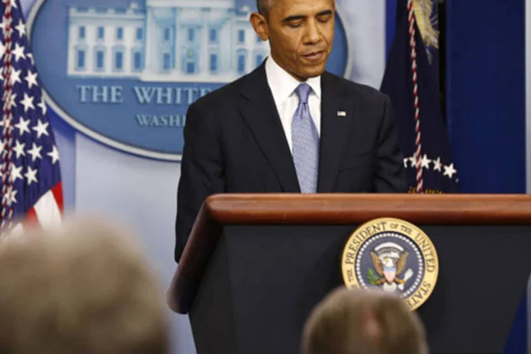 Barack Obama faz um anúncio durante uma conferência de imprensa sobre o possível fechamento do Governo, na Casa Branca (Larry Downing/Reuters)