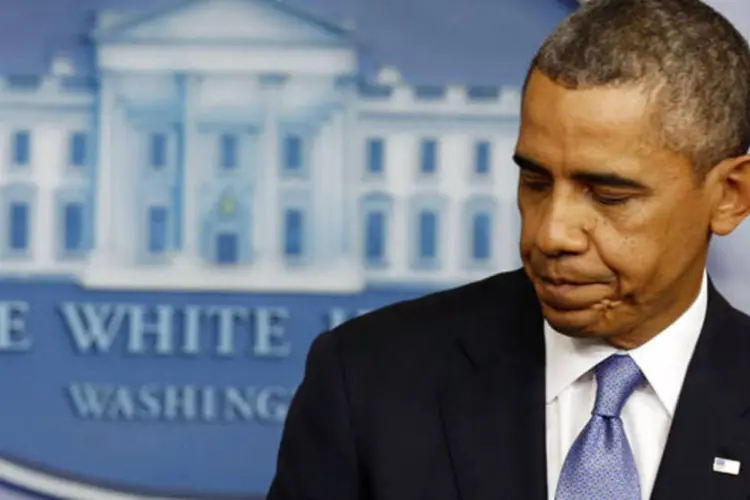 Barack Obama faz um anúncio durante uma conferência de imprensa sobre o possível fechamento do Governo, na Casa Branca (Larry Downing/Reuters)