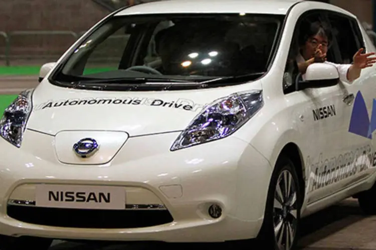 
	Prot&oacute;tipo de carro &quot;aut&ocirc;nomo&quot; da Nissan: o carro utiliza cinco c&acirc;meras, cinco scanners a laser e outras tecnologias de ponta para analisar o entorno
 (REUTERS/Yuya Shino)