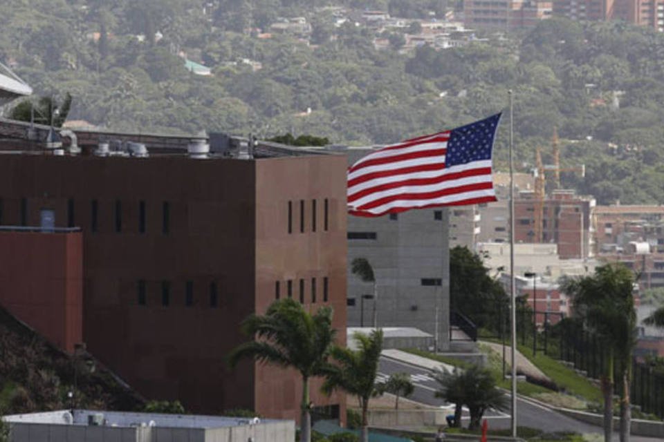 Embaixada dos EUA na Venezuela reforça segurança após sequestro