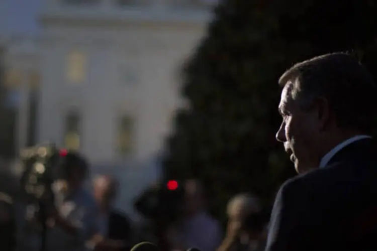 Presidente da Câmara dos Deputados, John Boehner,discursa após encontro com o presidente Barack Obama e outros líderes do Congresso na Casa Branca (Jason Reed/Reuters)