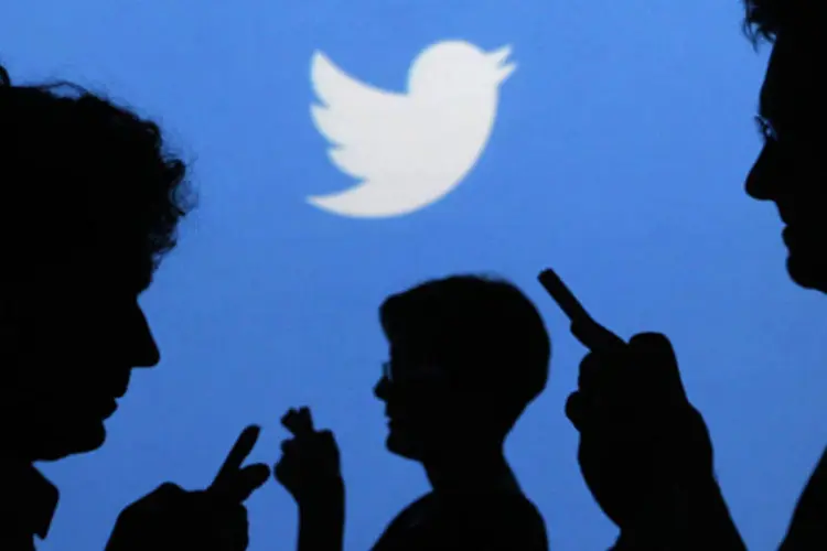 
	Twitter: rede vem desenvolvendo ferramentas para facilitar o uso do Twitter como segunda tela, como forma de intera&ccedil;&atilde;o com o conte&uacute;do do v&iacute;deo
 (Kacper Pempel/Reuters)