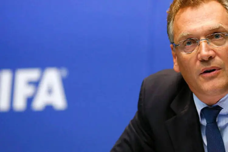 
	O secret&aacute;rio-geral da Fifa, J&eacute;r&ocirc;me Valcke:&nbsp;&quot;Esse tipo de hist&oacute;ria &eacute; insana, &eacute; uma das mais est&uacute;pidas que voc&ecirc; pode ler&quot;, disse sobre a acusa&ccedil;&atilde;o de manipula&ccedil;&atilde;o&nbsp;
 (Arnd Wiegmann/Reuters)