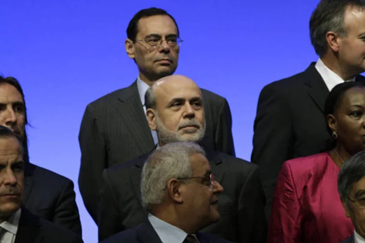 Chairman do BC dos EUA, Ben Bernanke, durante uma sessão de fotos em Washington, após o encontro anual dos membros do G20 (Gary Cameron/Reuters)