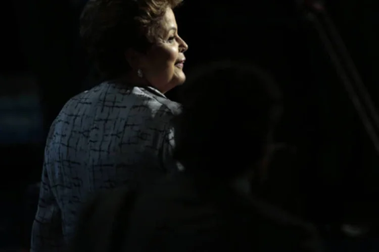 
	Dilma Rousseff: pelo microblog Twitter, a presidente prestou solidariedade &agrave;s fam&iacute;lias dos dois funcion&aacute;rios que trabalhavam no local
 (Ueslei Marcelino/Reuters)