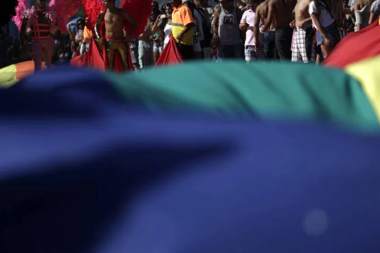 
	Participantes da Parada do Orgulho Gay do Rio de Janeiro: a situa&ccedil;&atilde;o atual contradiz a hist&oacute;ria do PT, que, desde seu surgimento, foi simp&aacute;tico &agrave;s causas do movimento gay
 (Ricardo Moraes/Reuters)