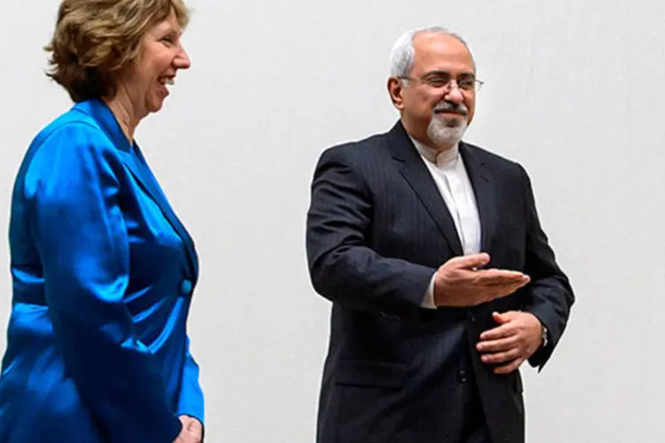 
	O chanceler iraniano, Mohammad Javad Zarif e a chefe de pol&iacute;tica externa da UE, Catherine Ashton
 (REUTERS/Fabrice Coffrini/Pool)